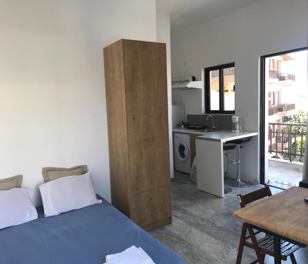 Amalthia Hotel Apartments Rethimnon Buitenkant foto